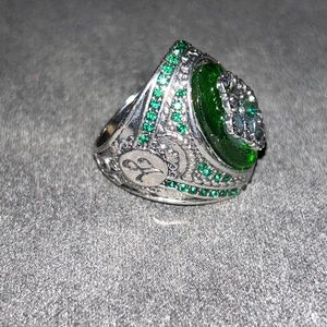 Classy Green Stone Ring 💍